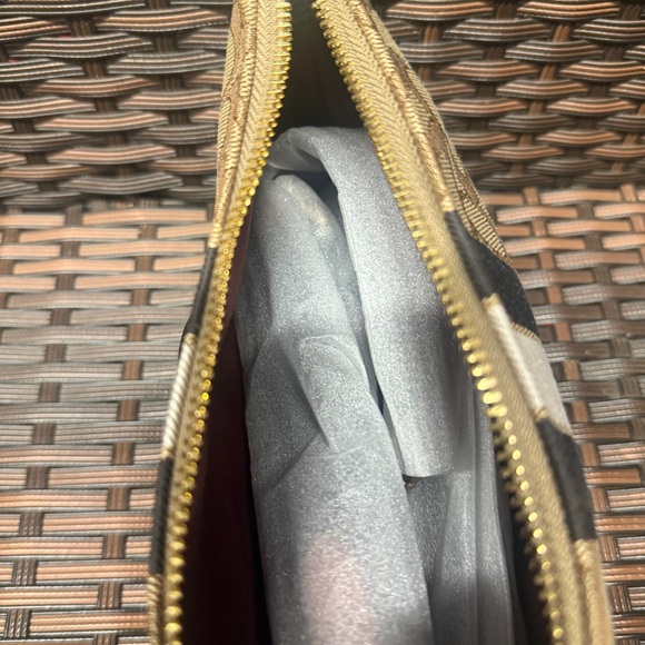 coach Dempsey Shoulder Bag In Signature Jacquard With Stripe And Patch 5483 - Picture 4 of 6